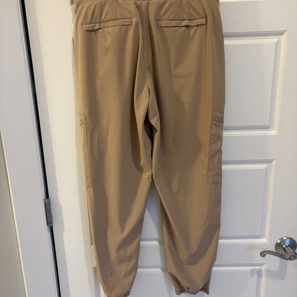 Athleta Brooklyn cargo pants - Picture 3 of 6